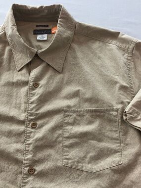 Quicksilver Regular Fit Button Up Shirt Tan w/ Dot Print Mens Surf Size Large